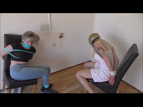 ❤️ Toksomaniulo / ligita kaj buŝoŝtopita / junulino en mizero Belega porno ĉe porno eo.hotpornphotos.ru ️❤